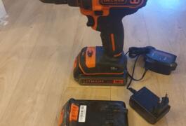 Location outil Visseuse devisseuse black +decker 18volts 2.0 hampere près de Montesson