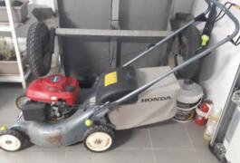 Location outil Tondeuse  honda près de Toulouse