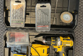 Location outil Perceuse pro 18v dewalt près de Nantes