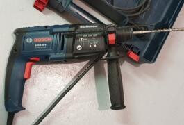 Location outil Burineur perforateur électrique Bosch près de Cachan