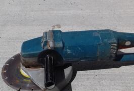 Location outil Meuleuse black et decker près de Garlin