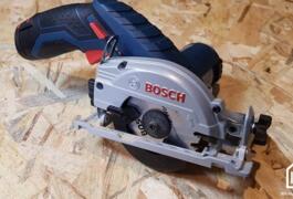 Location outil Scie circulaire sans-fil  bosch gks 12v près de Paris