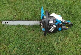 Location outil Location tronconneuse 50 cm 50cc près de Buzet-sur-Tarn