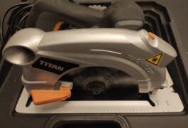 Location outil Scie circulaire titan 190 mm 1500w près de Versailles