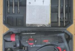 Location outil Marteau perforateur burineur sds avec adaptateur perceuse près de Paris 13e Arrondissement