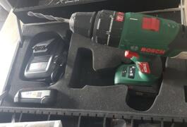 Location outil Perceuse/viseuse avec option percussion sans fil près de Couëron