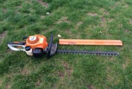 Location outil Taille haie stihl hs45 près de Plozévet