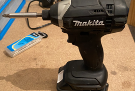 Location outil Visseuse a choc makita près de Guebwiller