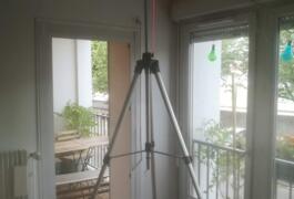 Location outil Location niveau laser en croix / livraison près de Lyon