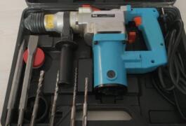 Location outil Perforateur près de Chambourcy