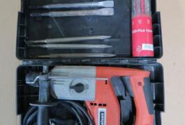 Location outil Perforateur toolson avec accessoires près de Schirrhein