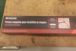 Location outil Presse coupante pour stratifiés et vinyles parkside près de Paris