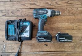 Location outil Visseuse makita avec option percussion près de Rennes