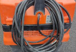 Location outil Aspirateur  ac 1625 près de Orgères