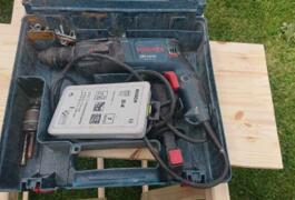 Location outil Perforateur bosch gbh2-23 re près de Bosroumois