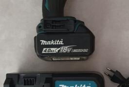 Location outil Visseuse makita ddf 458 18v 4.0ah près de Belfort