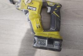 Location outil Perceuse sans fil ryobi près de Neuilly-sur-Marne