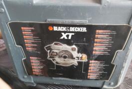 Location outil Scie circulaire xts1660 black&amp;decker près de Sartrouville