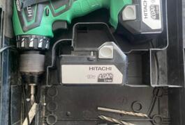 Location outil Visseuse/devisseuse hitachi koki près de Viry