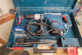Location outil Perforateur burineur électrique Bosch près de Chauconin-Neufmontiers