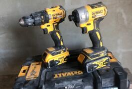 Location outil Visseuse perceuse Sans-fil Dewalt près de Ruy-Montceau