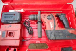 Location outil Burineur perforateur électrique Hilti près de Angers