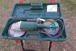 Location outil Meuleuse 230mm Bosch près de Lhospitalet