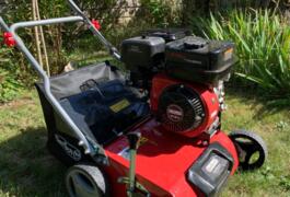Location outil Scarificateur démousseur Thermique près de Saint-Avertin
