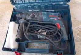 Location outil Marteau perforateur électrique Bosch près de Tignieu-Jameyzieu