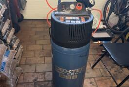 Location outil Compresseur 10bar 50L  Dexter près de Roubaix