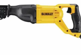 Location outil Scie sabre électrique Dewalt près de Nouvoitou