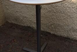Location outil Table de bar  près de Villeurbanne