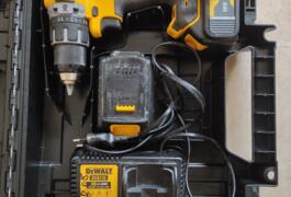 Location outil Perceuse sans-fil Dewalt près de Angers