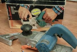 Location outil Rabot électrique  Black et decker près de Carquefou