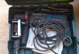 Location outil Perceuse électrique Bosch près de Mantes-la-Jolie