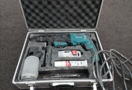 Location outil Burineur perforateur électrique Makita près de Gaillon