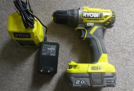 Location outil Perceuse  Ryobi près de Villabé