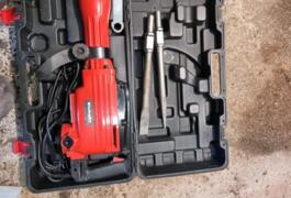 Location outil Perforateur burineur électrique Einhell près de La Couture