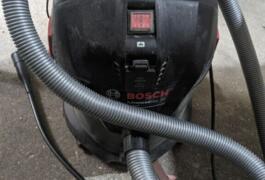 Location outil Aspirateur de chantier électrique Bosch près de Angers