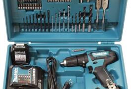 Location outil Perceuse sans-fil Makita près de Vaulx-en-Velin