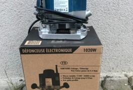 Location outil Défonceuse à bois électrique près de Brunstatt-Didenheim
