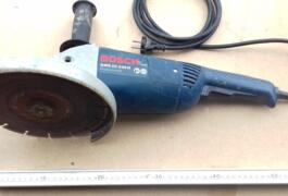 Location outil Meuleuse 230mm Bosch près de Varzay