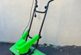Location outil Brosseuse à gazon  près de Carros