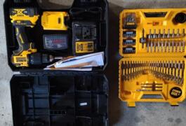Location outil Visseuse perceuse Sans-fil Dewalt près de Noiseau
