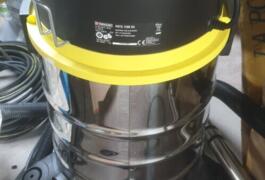 Location outil Aspirateur eau poussière électrique près de Vaujours