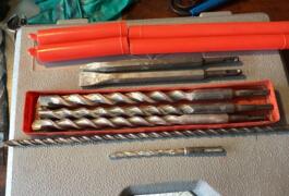 Location outil Perforateur burineur électrique près de Non renseignée