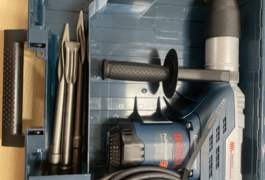 Location outil Perforateur, burineur, SDS, max  Bosch près de Saint-Quentin