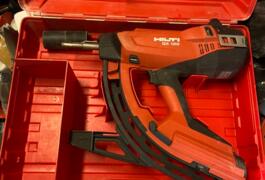 Location outil Cloueur à gaz Gaz Hilti près de Les Mureaux