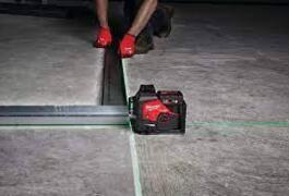 Location outil Niveau laser  Milwaukee près de Salon-de-Provence