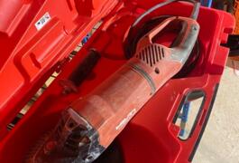 Location outil Meuleuse d'angle 230mm Hilti près de Restinclières